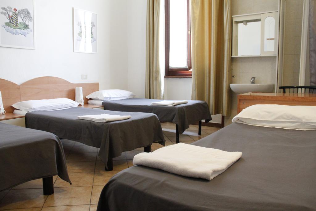 Hotel Alba Milán Habitación foto