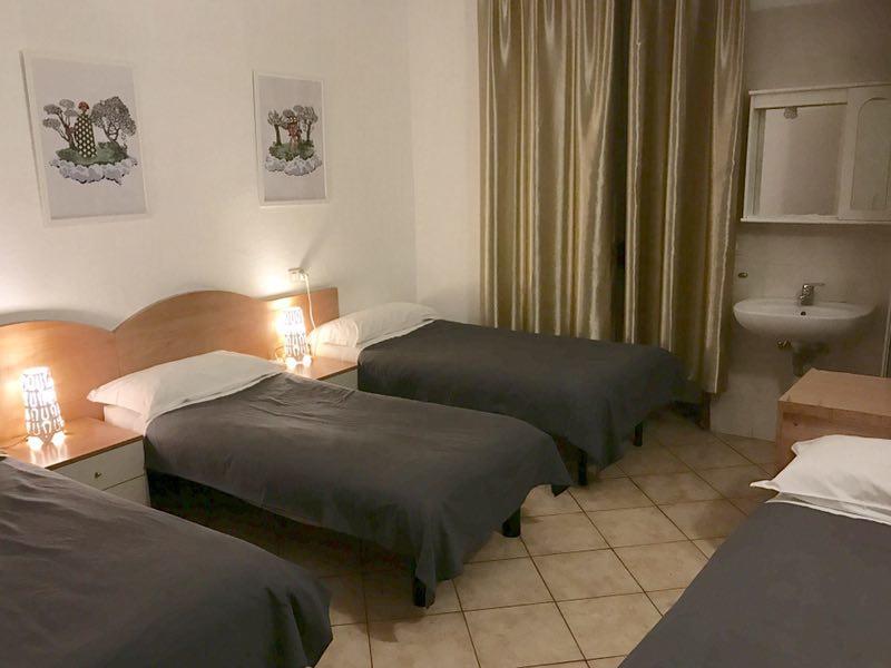 Hotel Alba Milán Habitación foto